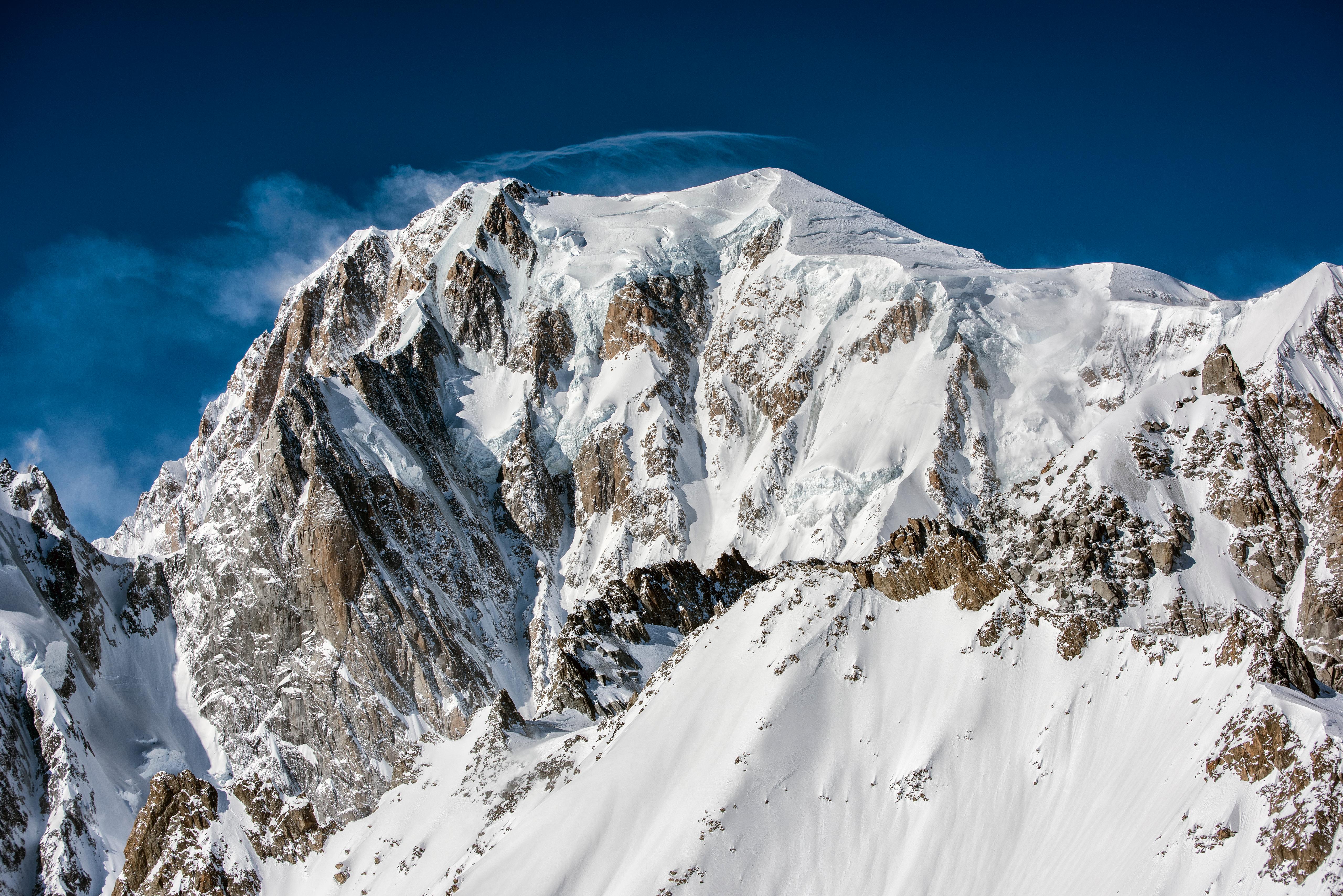 Sul Monte Bianco con Giacomo Mauri: tra Divine Providence e Pilone Centrale del Frêney